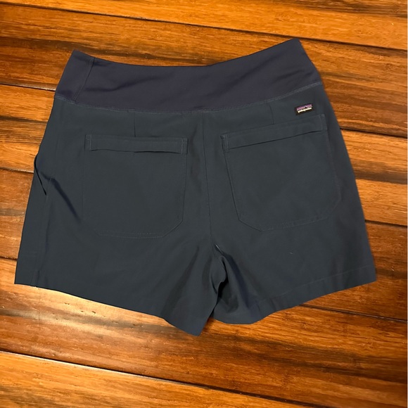 Patagonia Women’s Quick Dry Shorts, Size Small - Picture 2 of 6